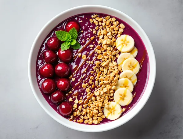 Smoothie bowl cu cireșe și iaurt natural